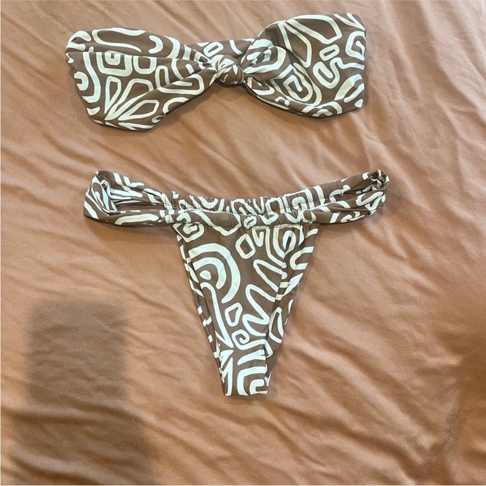 Stone Fox Swim bathing suit set